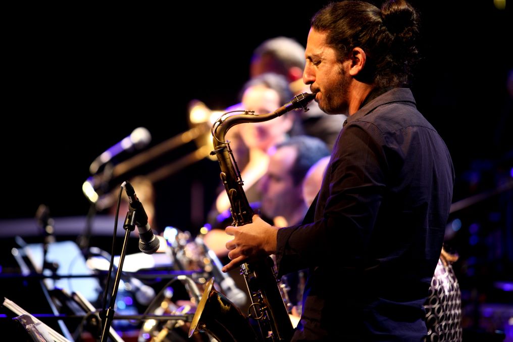 Amit Friedman Saxophonist Photo - אלון גרעיני